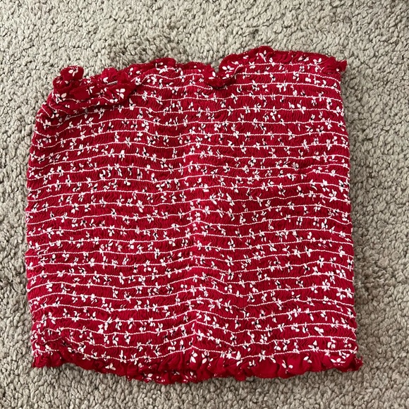 Brandy Melville Tops - Brandy Melville tube top